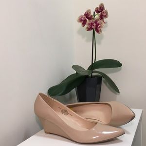 Nine West Faux Patent Leather Pointy Toe Wedge sz9